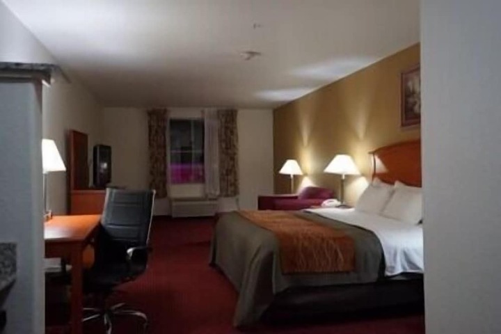 Room 16 of 51