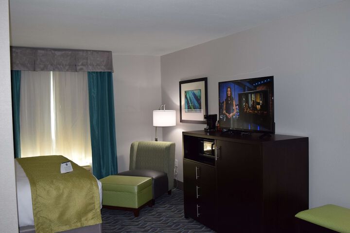 Room 15 of 23