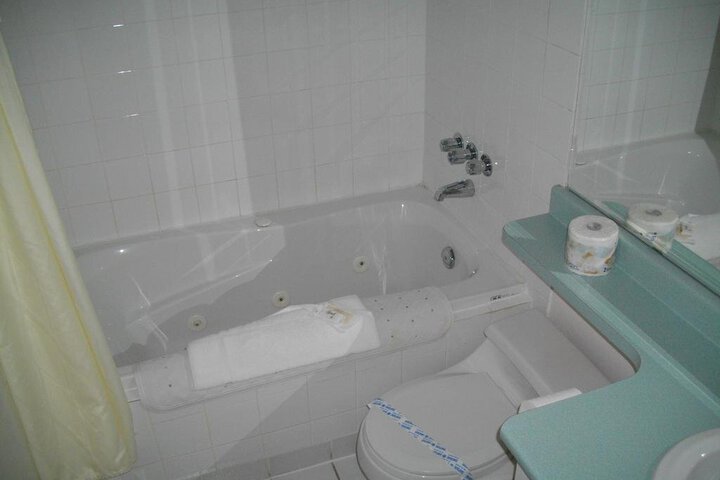 ECONOMY INN
