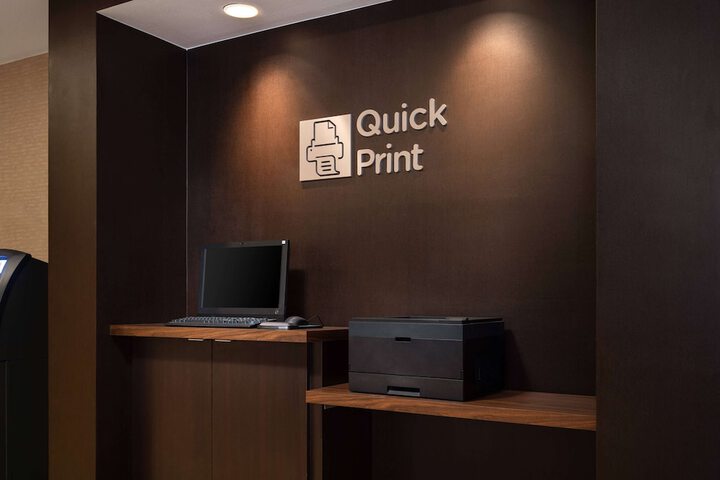Business Center 36 of 37