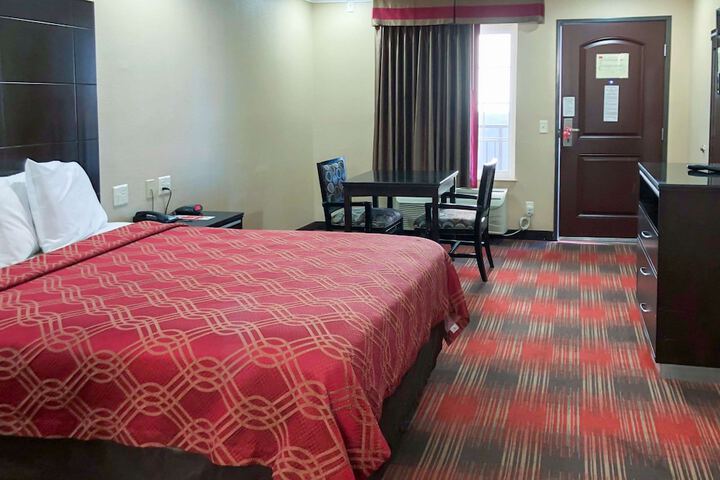 Room 31 of 34