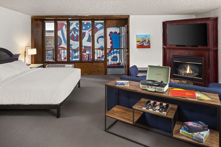 Room 9 of 58