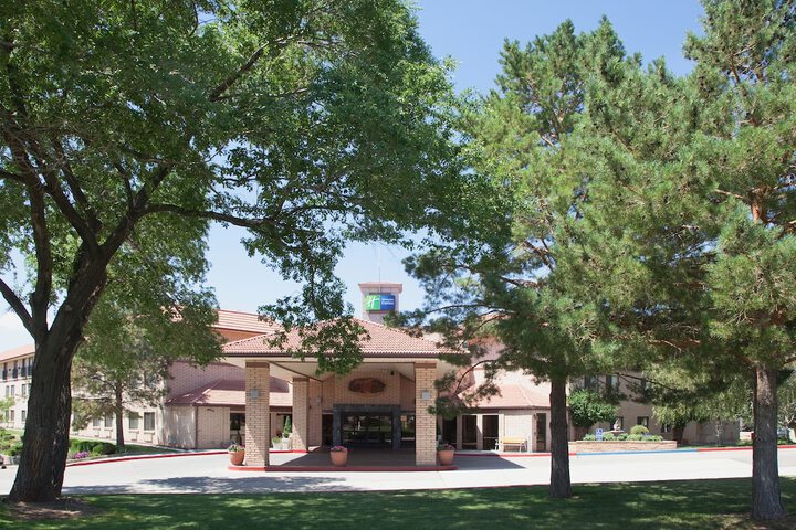 Hotel 5 of 69