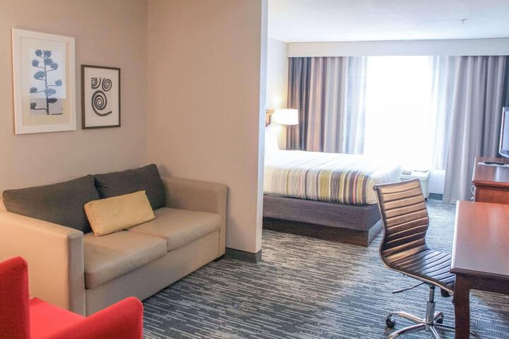 Country Inn & Suites by Radisson Washington Dulles International Airport, VA