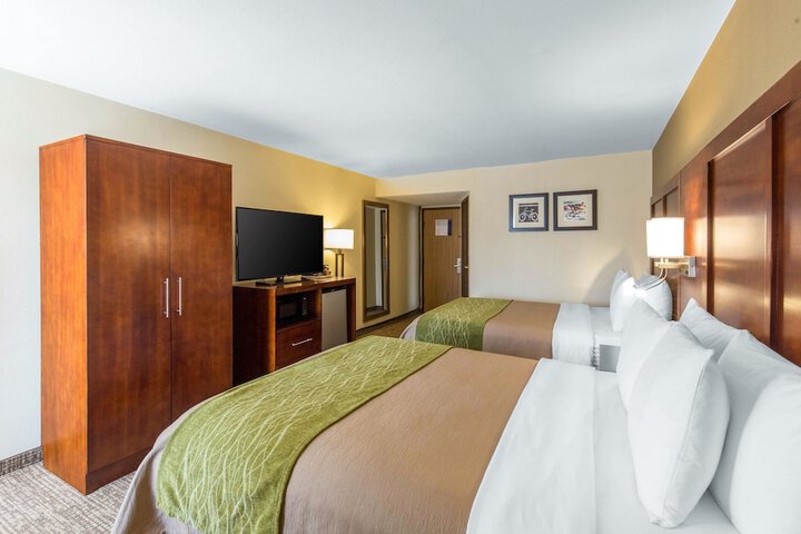 Room 21 of 33