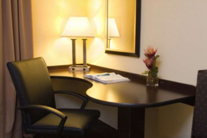 Room 8 of 27