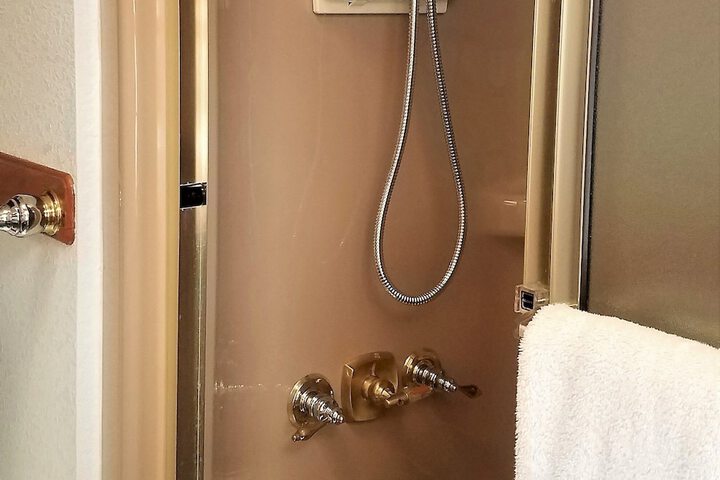 Room 17 of 22