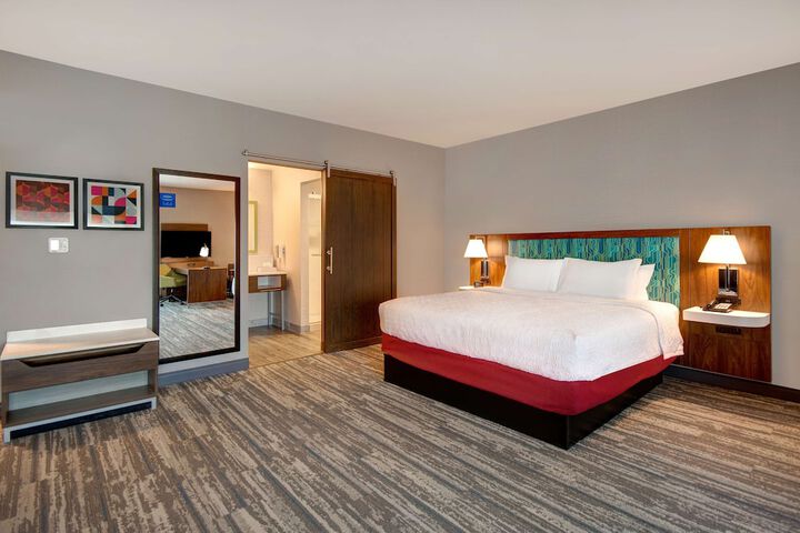 Hampton Inn & Suites Ontario Rancho Cucamonga