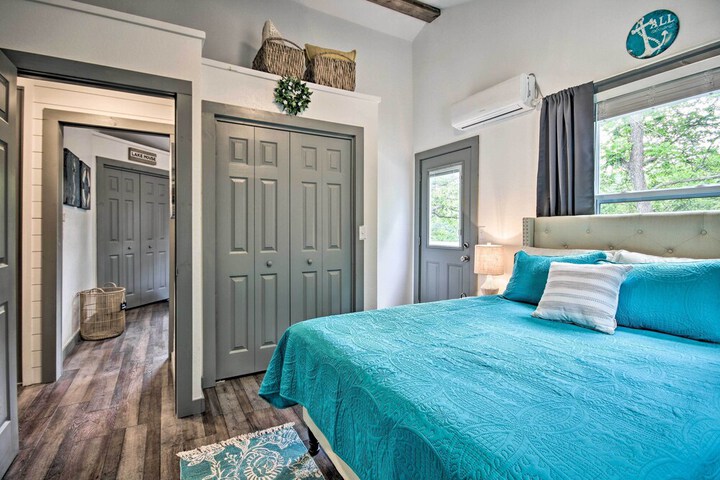 Grand Lake Cottage w / Hot Tub in Eucha