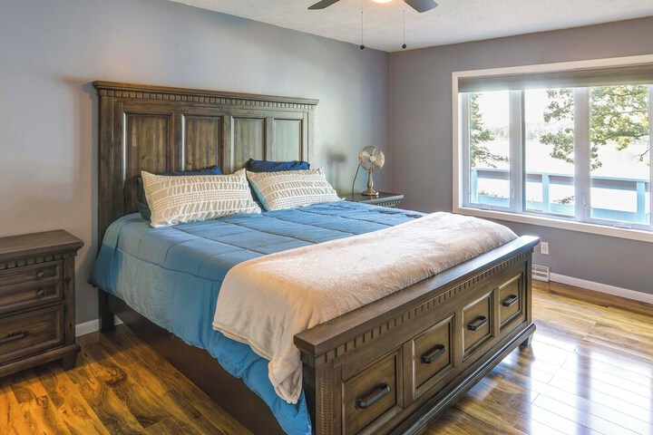 Lakefront Arkansas Escape w / Grill Dock & Kayaks!