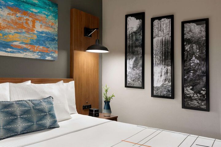 La Quinta Inn & Suites by Wyndham Salem OR