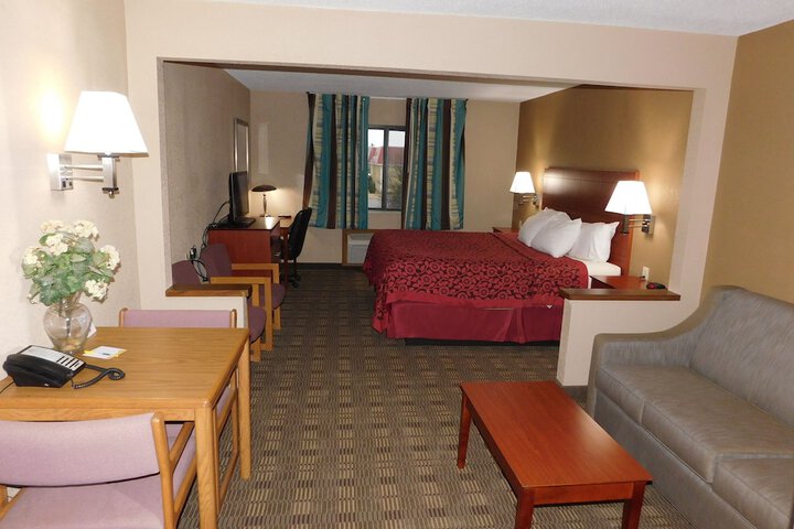 Room 32 of 36