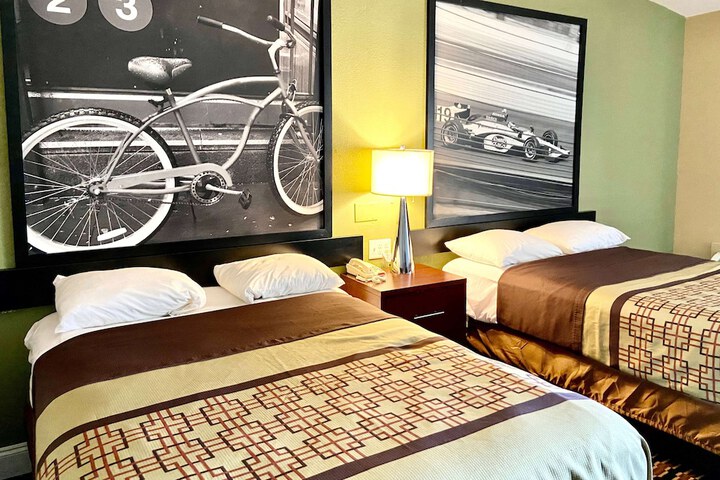 Room 7 of 20