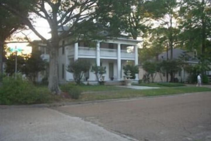 The Royal Plantation B & B