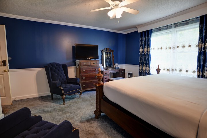 Blue Mountain Mist Country Inn & Spa