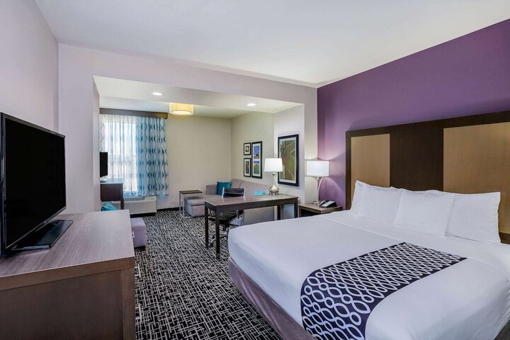 Room 12 of 34