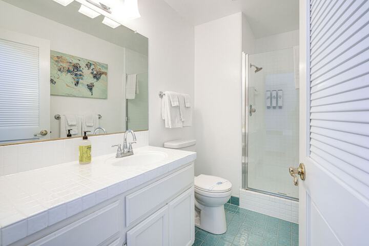 Swim Golf & Relax: Luxe Townhome in Aptos
