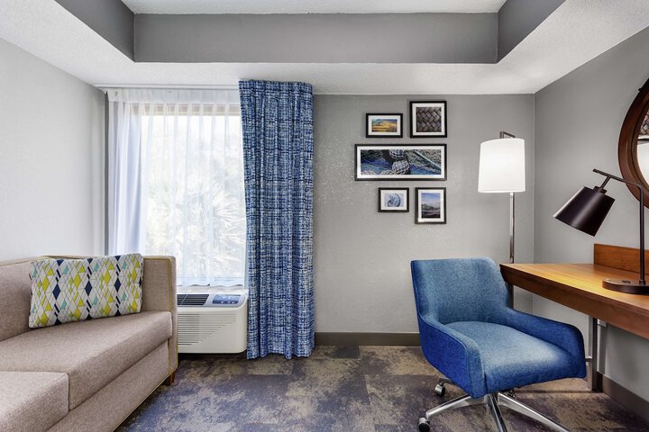 Room 16 of 33