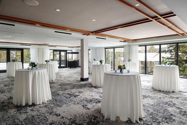 Hotel Alpenrock Breckenridge Curio Collection by Hilton