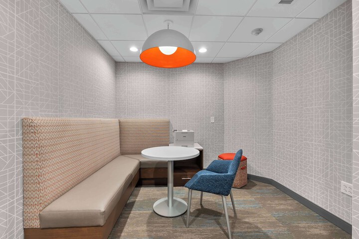 Business Center 71 of 71