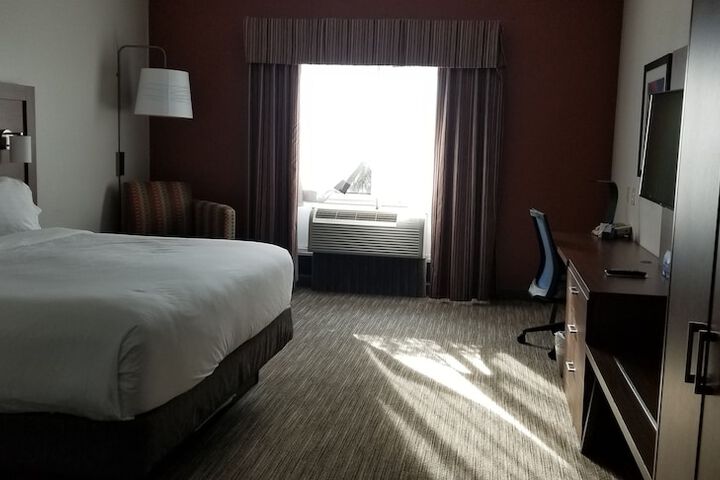 Room 20 of 49