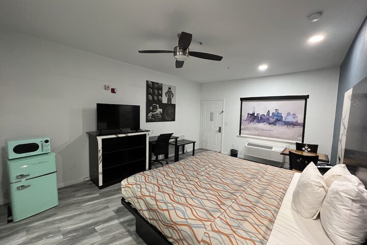 Room 43 of 52