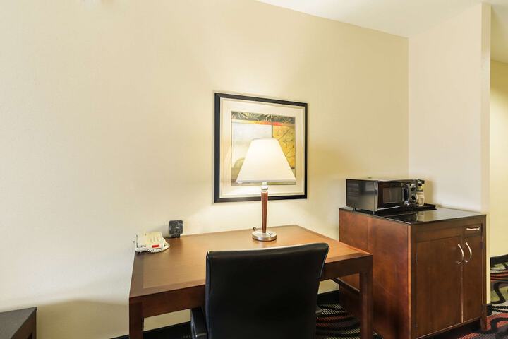 Room 17 of 42