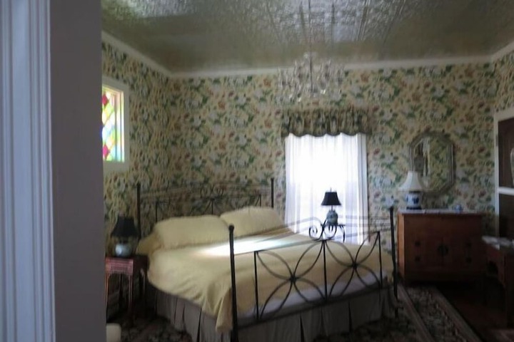 Room 22 of 69