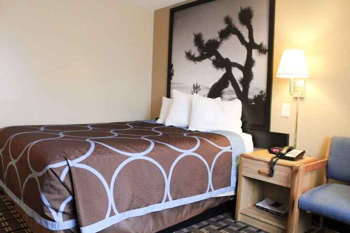 Super 8 by Wyndham Carson City / Lake Tahoe