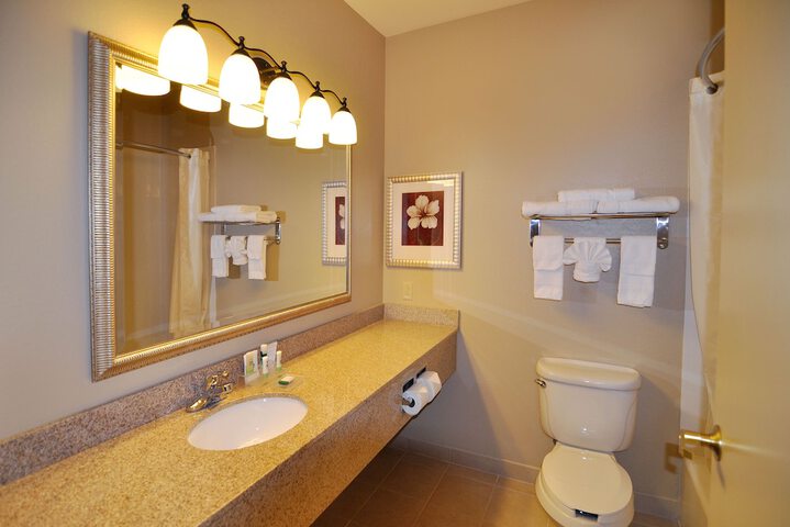 Country Inn & Suites by Radisson Conway, AR