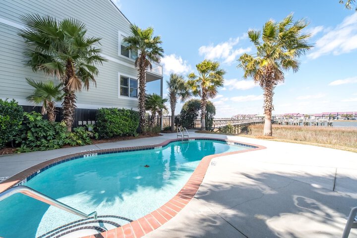 Pool 2 of 29