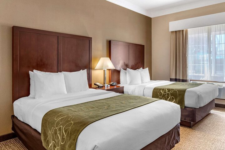Comfort Suites Linn County