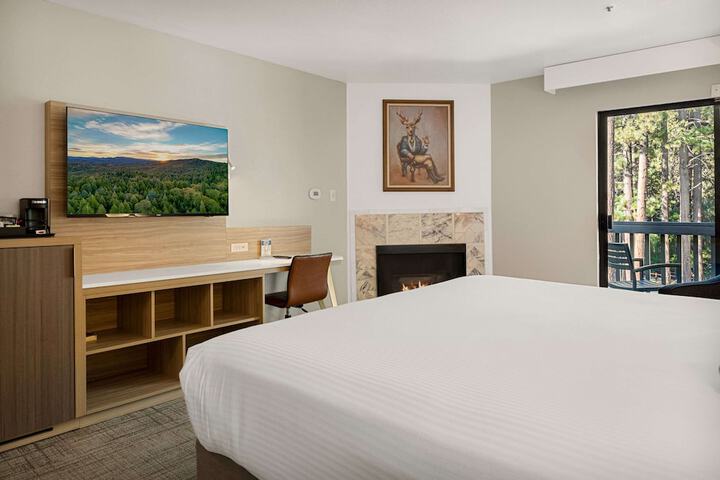 Chateau Big Bear Boutique Hotel BW Signature Collection