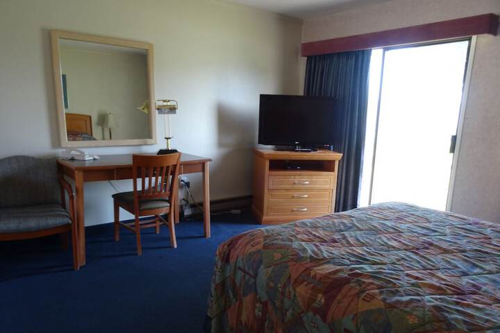 Room 20 of 37