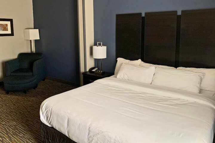 Comfort Inn & Suites Columbus North