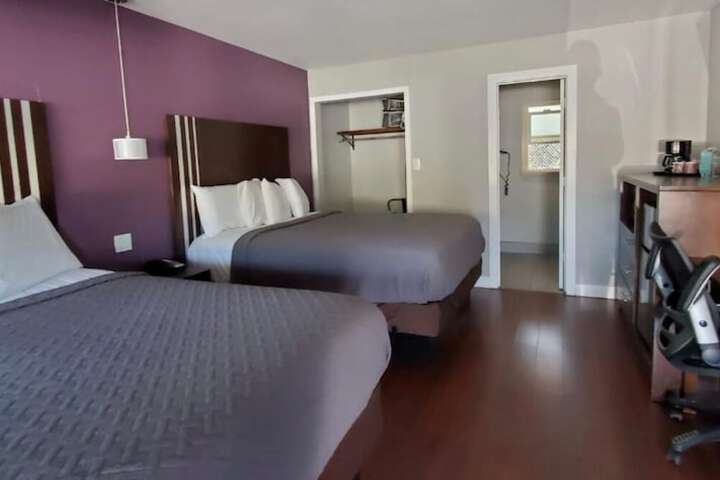 Muir Lodge Motel