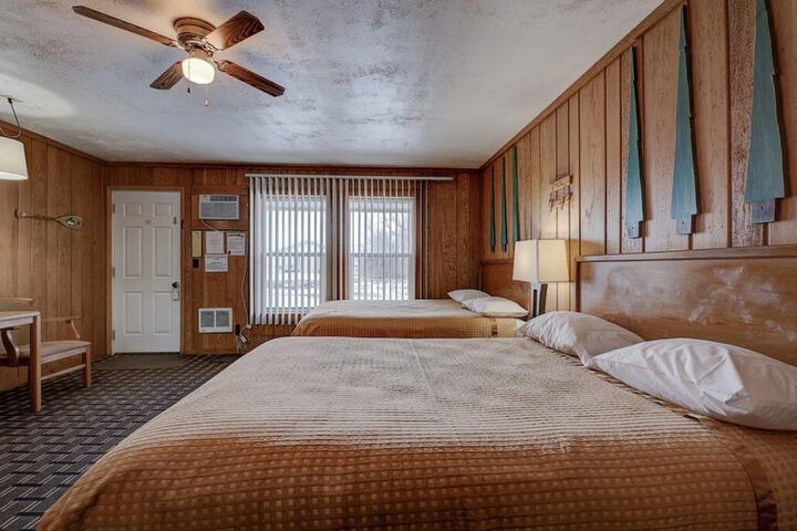 Room 4 of 11
