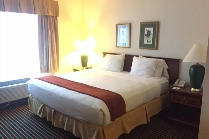 Room 34 of 50