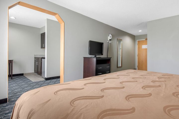 Room 22 of 35