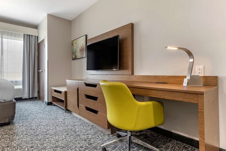 Room 29 of 47