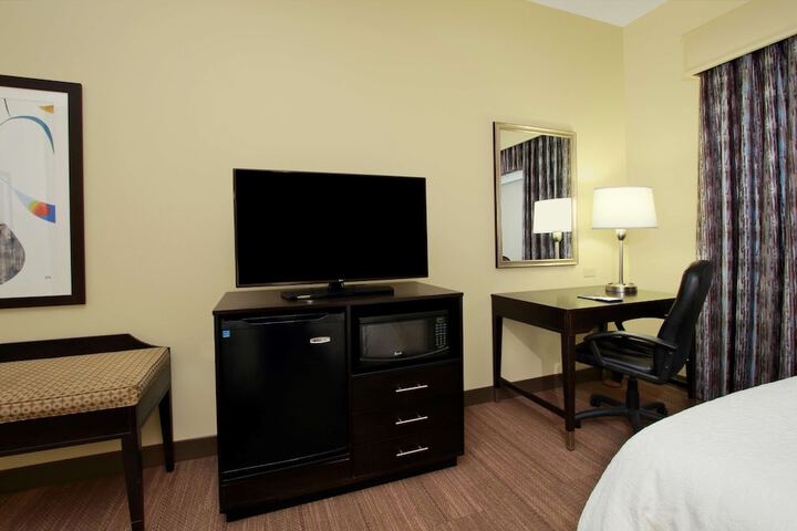 Room 17 of 33
