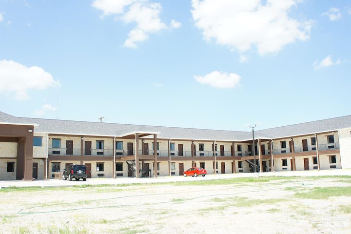 Lux Inn and Suites
