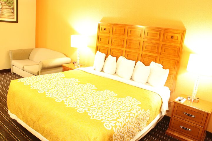 Room 37 of 51
