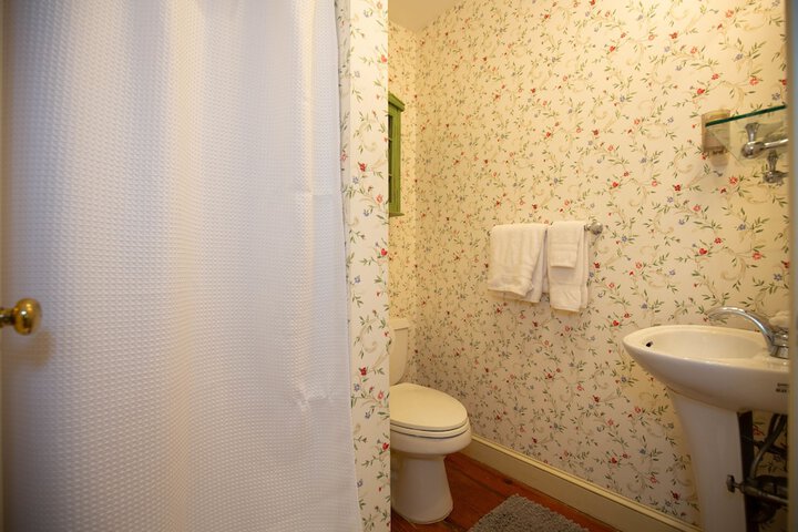 Room 71 of 115
