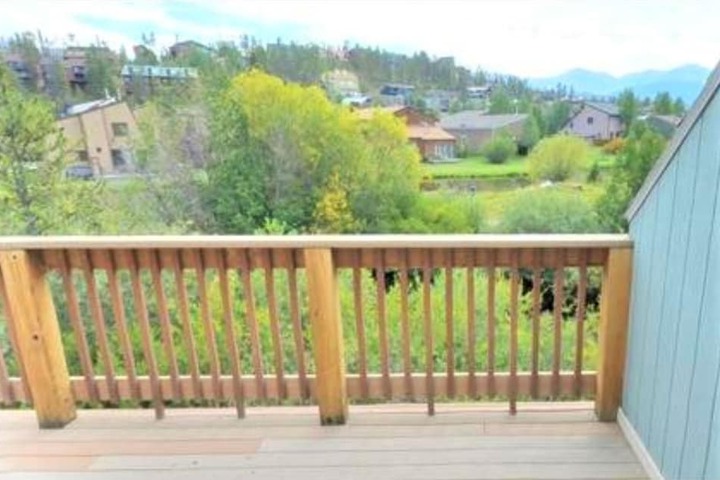 Twin Rivers Condominiums by Alderwood Colorado Management
