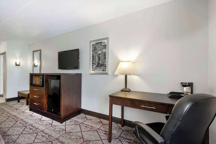 Room 36 of 67