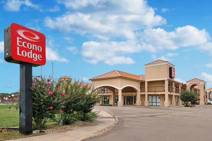 Econo Lodge Hillsboro I-35