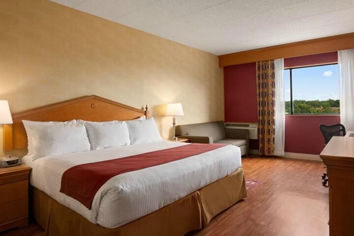Ramada by Wyndham Toms River