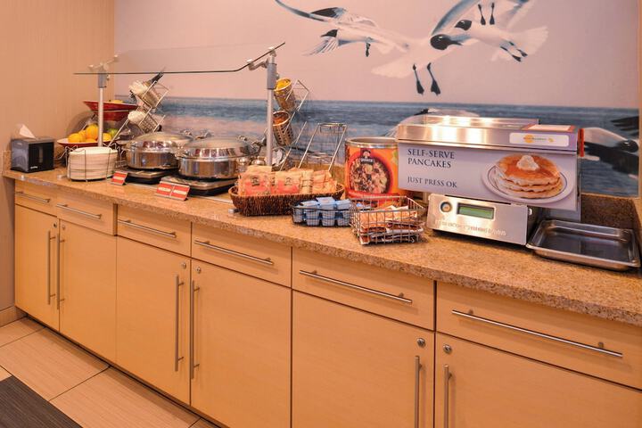 Breakfast/Coffee Service 45 of 48
