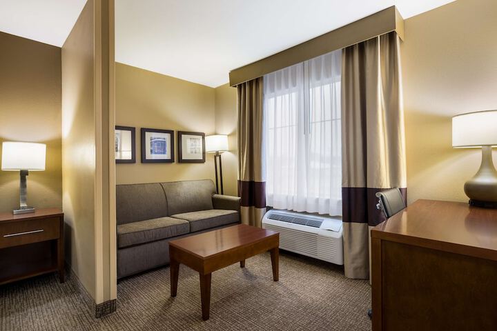Room 11 of 29